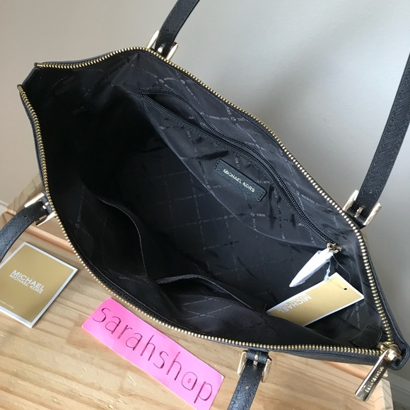 🌼Michael Kors Set - Picture 9 of 16